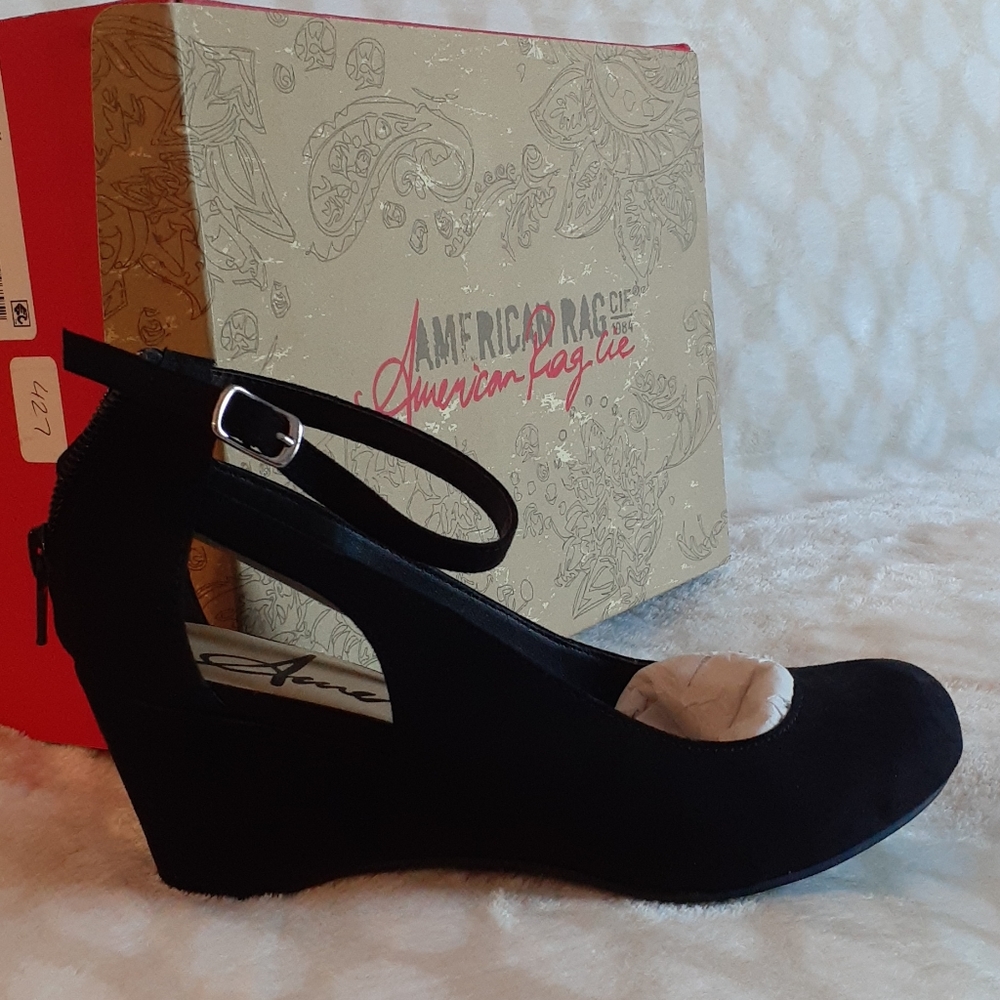 Short wedges